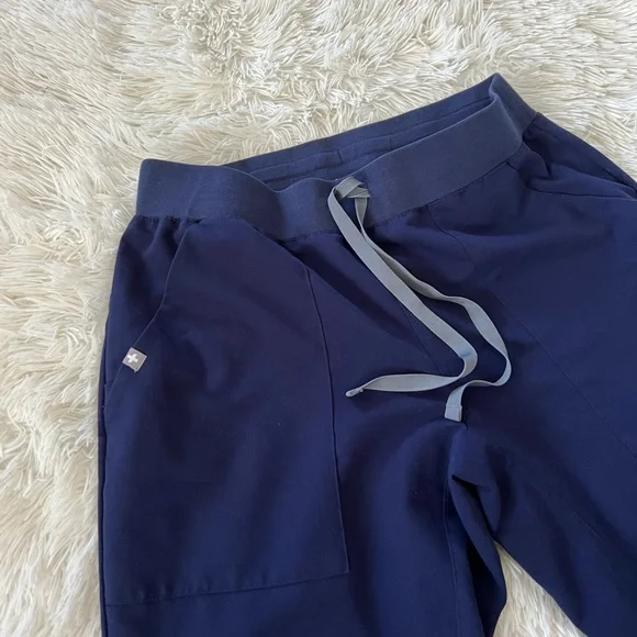 Figs Taldora Navy Women's Scrub Pants - Picture 3 of 5
